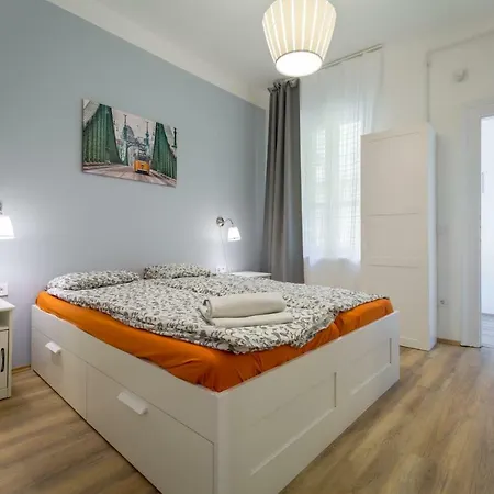Eastern Apartment Budapest