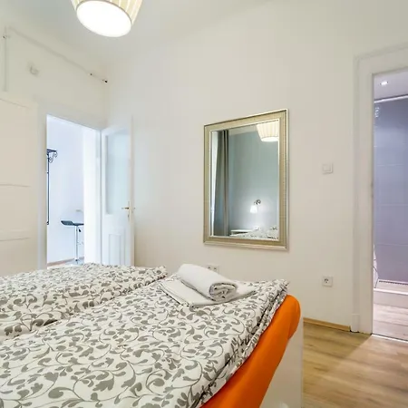 Apartment Eastern *